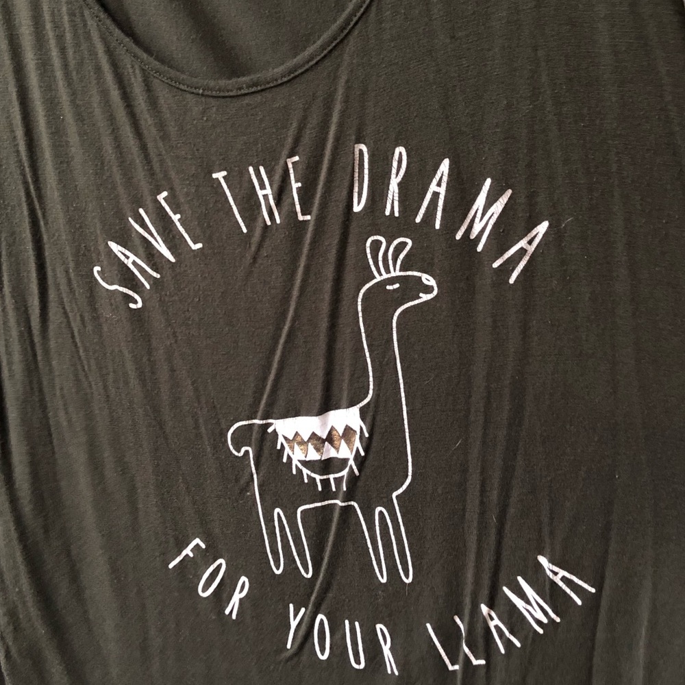 Alya llama top